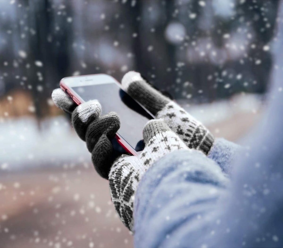 Snowflake Touch Screen Knit Gloves, Black, White & Red – 3 Pairs