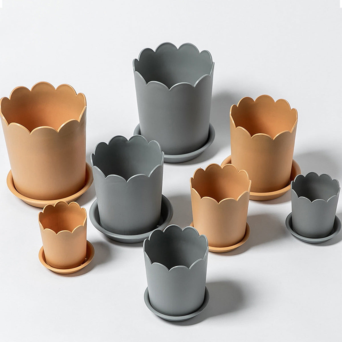 Modern Plastic Plant Pot with Saucer, 10.5 cm – Orange