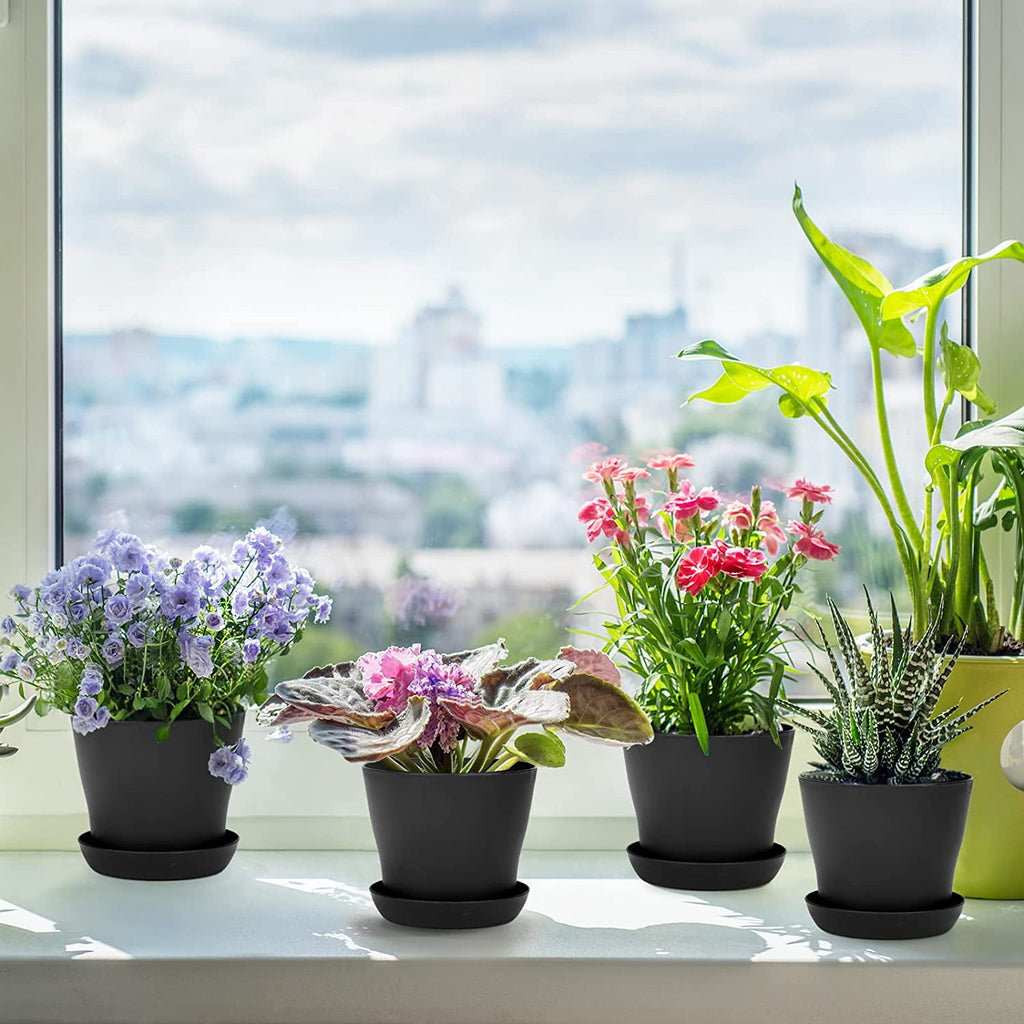 Plastic Plant Pots with Saucers, 10 cm – Pack of 8, Black