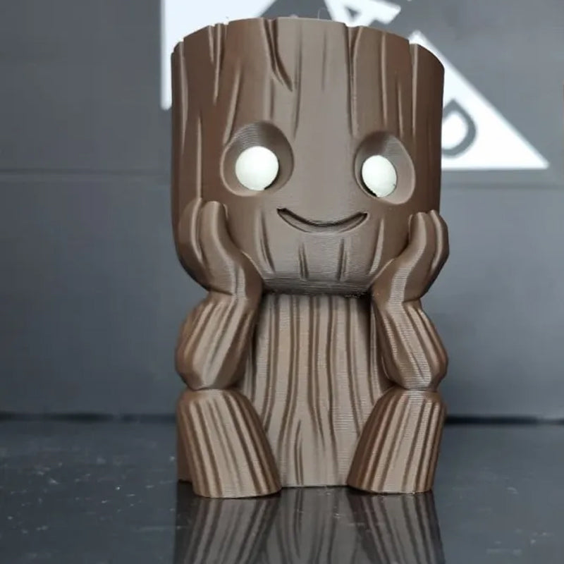 3D-Printed Smiley Wood-Grain Mini Planter – Brown