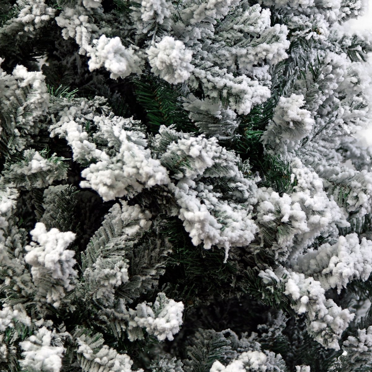 Snow-Tipped Artificial Christmas Tree, 2.1 m with 1200 Tips – Christabelle