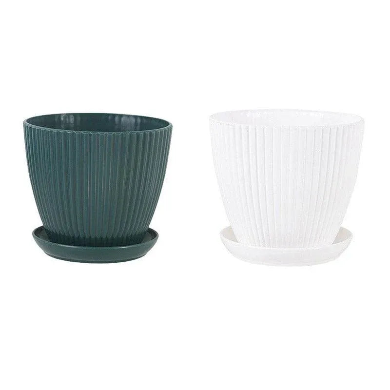 Striped Plastic Plant Pots with Saucers, 9–19 cm – Set of 6, White